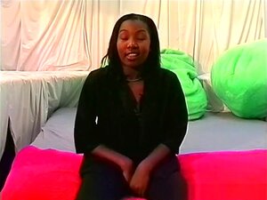 Increíble Estrella Porno En El Mejor Clip De Masturbación, Negro Y ébano, Veoline Es Una Amateur Negra, Que Al Principio Es Un Poco Tímida Pero, Una Vez Que Se Quita El Sujetador Y Las Bragas, Comienza A Aflojarse, Dejándote Ver Mientras Agarra Su Casa Na