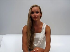 Blonde Katerinas Scharfes Casting