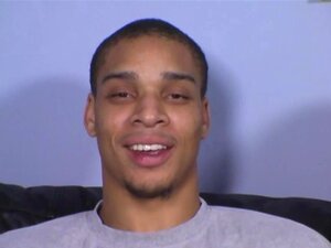 Mršavi Bijeli Tip Jaše Veliki Crni Kurac