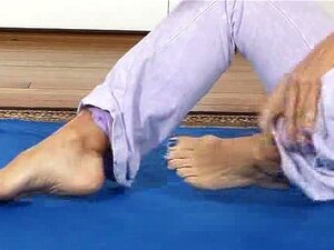 Persia Monir Footjob Sex - Cumming Hard porn & sex videos in high quality at RunPorn.com