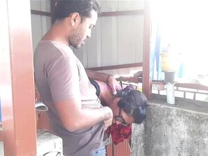 Indisk Oskyldig Bengalisk Tjej Knullad För Hyra Avgifter