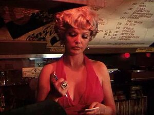 Bitwa Tańca - BarHostess Vs BarMaid