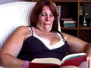 tía Judy's - Leighanne se pone sucia con un consolador