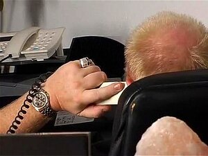 Sveitsiläinen Pornotähti Louise Lamour Nai Kaksi Onnekasta Jätkää Finca Intohimoa