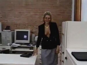 Dlakave Dame Pokazuju Nam što Imaju