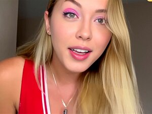 STUDENT TRANNY ITS TRYING TO SEDUCE HER TEACHER