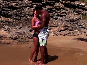 Exotische Pornodarstellerin In Der Besten Brünetten-, Gesichts-Erwachsenen-Szene. Simone Ist Eine Hartbrüstige Brünette Aus Brasilien Mit Unersättlichem Appetit Auf Schwanz. Als Ihr Freund Seinen Schwanz In Sie Schiebt, Schreit Sie So Laut, Dass Man Denke