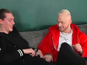 Jake Hunter Mit Großem Schwanz Züchtet Den Britischen Schwulen Koby Lewis