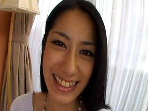 Kyoka Ishiguro Con Figa Pelosa Offre Una Buona Sega E Una Sega, Kyoka Iashiguro Con Taglio Di Capelli Offre Una Buona Sega Con La Mano E Una Sega Con La Testa