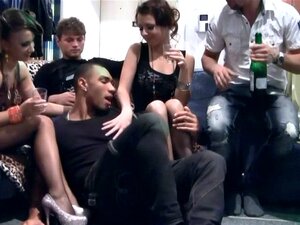 Факултетске слаткице избушене на јебачкој журци