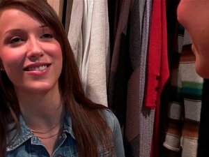Video porno e film di sesso gratuiti Teen Lesbian Sex | PornoAmica.com