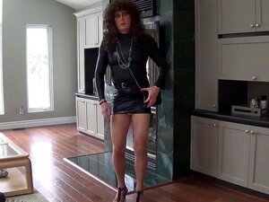 Lieve O Die Van Mij, Voor Meesteres Celeste.........Ik Hou Ervan Om Deze Roze Slipjes Naar De Sportschool Te Dragen. Elke Beweging Maak Ik Krassen En Laat Me Aan Je Denken. Knuffels Sissy Slet Donna