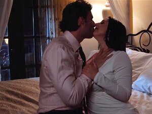 Angela White In Sinful Valentine Scène 4