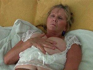 Wenn Oma Nach Hause Kommt, Kommen Die Schlüpfer Runter