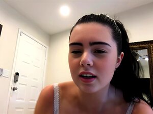 Amateur Webcam Chica Se Masturba Y Se Burla De