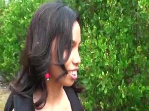 Brunette Chick Met Natuurlijke Tieten Krijgt Haar Lul Genageld Hard .. MP4
