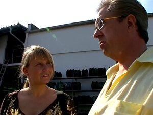Ontdek De Volwassen En Avontuurlijke Kant Van De Liefde Met Onze Duitse Schoonheid In Een Stomende Doggystyle. Bereid Je Voor Op Een Wilde Rit Terwijl Ze Je Meeneemt Op Een Reis Van Plezier En Pijn. Mis Deze Unieke Ervaring Niet!