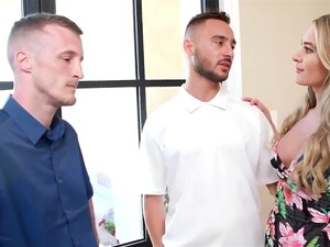 Blond żona Jest Szczęśliwa, Gdy Jej Mąż Pozwala Jej Uprawiać Seks Z Sąsiadem.Cycata Swinger Zabiera Faceta Na Basen I Całuje Go.Ssie Jej Duże Cycki Podczas Masturbacji Jej łechtaczki, A Następnie Liże Jej Cipkę.Ona Deepthroats Go I Zacząć Kurwa.