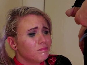 Kinky Mačkica Odvedena Je U Analni Azil Za Neugodnu Poslasticu. Divlja Lutka Dolazi Na Posebnu Analnu Terapiju I Voli BDSM S Dubokim Analnim Analnim Azilom U Usta Hardcore Seks