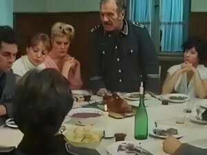 Odkryj Uwodzący Urok Dojrzałych Kobiet W Vintage'owej Przyjemności. Te Soczyste Piękności Oddają Się Dzikiej Przygodzie Grupowej, Eksplorując Swoje Nieokiełznane Pragnienia Z Użyciem Zabawek. Przygotuj Się Na Niezapomniane Wrażenia!