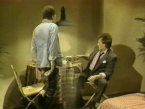 Η Κάντι Έβανς παίρνει μια υπέροχη εκσπερμάτωση