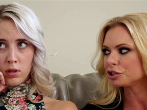 Cutie Les Beauty Squirts. Cutie Les Beauty Squirts Scissoring And Eating Pussy In Three Way
