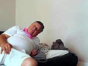 Obejrzyj Dziadku, Jesteś Takim Zboczeńcem! Teraz! - Dziadek, Laska, Stary Dziadek Porno, Jesteś Takim Zboczeńcem!
