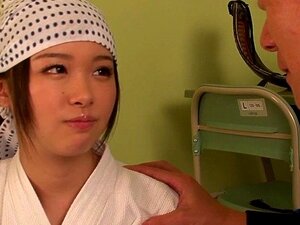 Cosplay Mibu Sayaka Kendo Porno Bekommt Eine Gesichtsbesamung. Cosplay Mibu Sagaka Auf Kendo Porno Wird Von Kokonoe Yakumo An Der National Magic University In Die Gesichtsbesamung Genommen