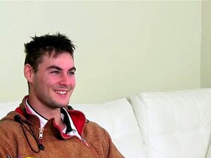 Blonde Casting Agent Neukt Nieuwe Kerel. Blonde Castingagent Neukt Nieuwe Kerel In Deze Hete Video Van Vrouwelijkepornagent