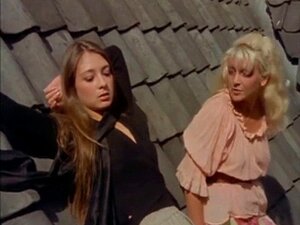 Twee Frisse Dames Uiterst Aanhankelijk.. Twee Frisse Dames Uiterst Aanhankelijk