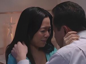 不可思议的日本妞Sora Aoi在惊人的舔阴JAV片段中