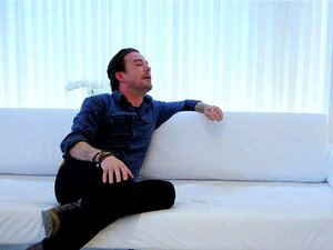 Misha Cross Tatuada Tem Sexo Anal Hardcore