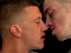 Gejowscy Kowboje Pieprzą Się Ze Spermą, Wychodząc Po Raz Pierwszy AJ Alexander I