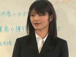 Wspaniała Japońska Dziwka W Egzotycznym Wideo JAV W Biurze