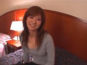 Japanisches Schulmädchen Yuna Ogawa POV Blasen