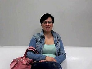 Дебела и сисата аматерка Милф јебе се са дркањем