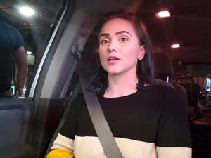 Везана и разваљена од стране највећег црног спортисте