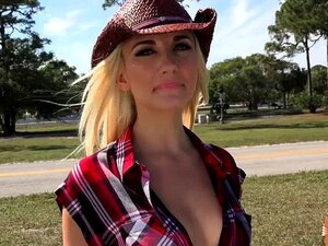 Suka Jade Amber Z Brzoskwiniową Cipką Pieprzy Się W Ciężarówce