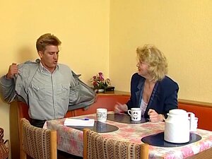 Jonge En Emo Anja Krijgt De Beurt Van Je Leven