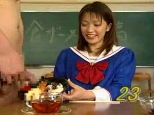 Garota Japonesa Come E Bebe Comida Gozada. Garota Japonesa Come A Comida Gozada