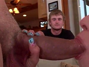 El Marido De Karas La Mira Tomar Una Gran Polla