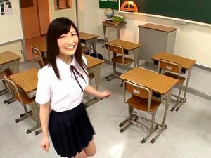 Koe Ylivertainen Nautinto Upean Japanilaisen Viettelijättären Kanssa Upealla HD-laadulla. Tämä Sensaatiomainen JAV-leike Jättää Sinut Himoitsemaan Lisää.