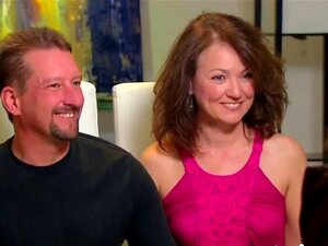 Swing House Es Un Lugar Cómodo Para Parejas Curiosas. Mientras Los Participantes Se Encuentran Y Se Mezclan Con Otras Personas En La Casa De Intercambio, Dejan Ir Todas Sus Inhibiciones Y Disfrutan De La Orgía Más Caliente De Todas