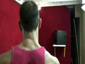 Gejowskie Hardcore Porno Z Gloryhole I Paskudny Gejowski Handjob 26