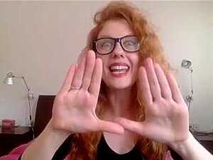 Venus O'Hara: Jak Zrobić Skoordynowany  Footjob 