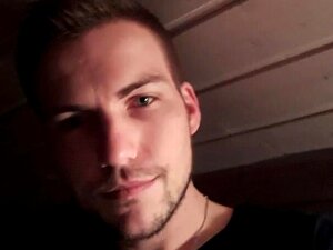 Betreed De Verboden Wereld Van Underground Gay Camshows. Bekijk Prachtige Emo-jongens Die Hun Grenzen Verkennen In Kristalheldere HD. Voyeurisme Op Zijn Best.