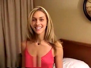 Provokative Tussi Gibt Einen Wilden Blowjob,