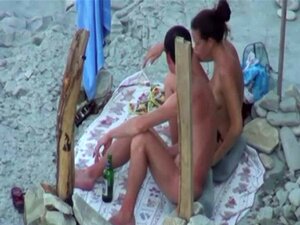 Best Topless Beach Clip10_02_01
