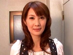 Erika Kirihara Kuuma Japanilainen MILF