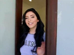 TeenCurves - Una Linda Con Gorda Monta Una Polla Dura